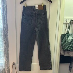 Levi's NWT ribcage ankle straight charcoal Jeans 24 x 27